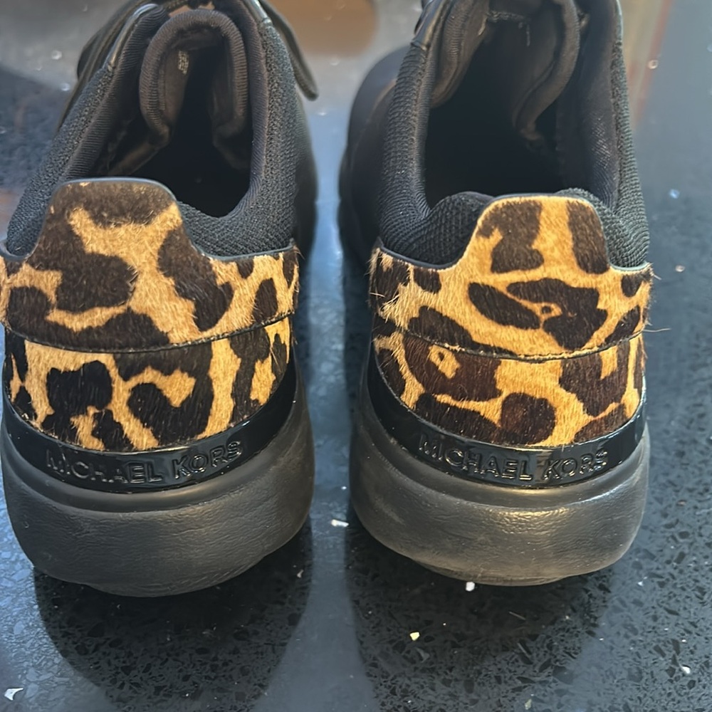 EUC Michael Kors Sneakers